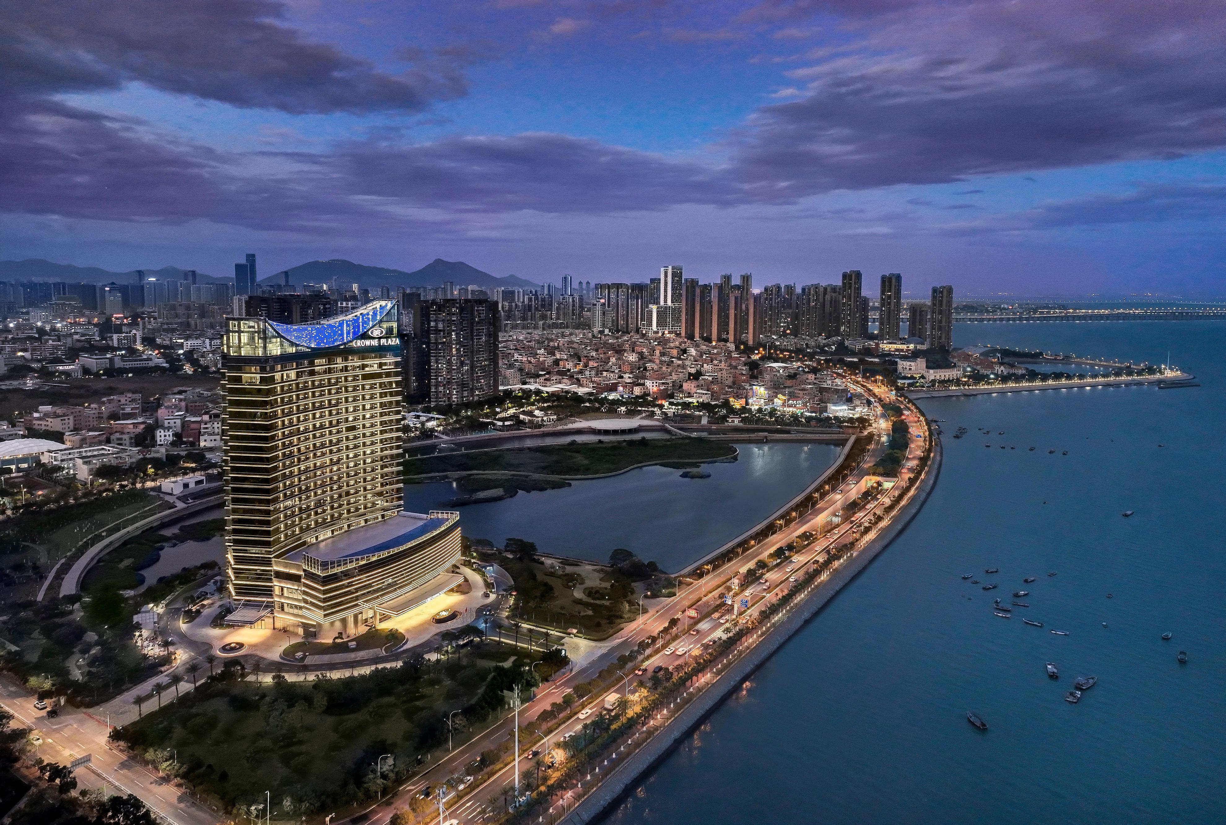 Holiday Inn Chongqing Guanyinqiao By Ihg Eksteriør billede