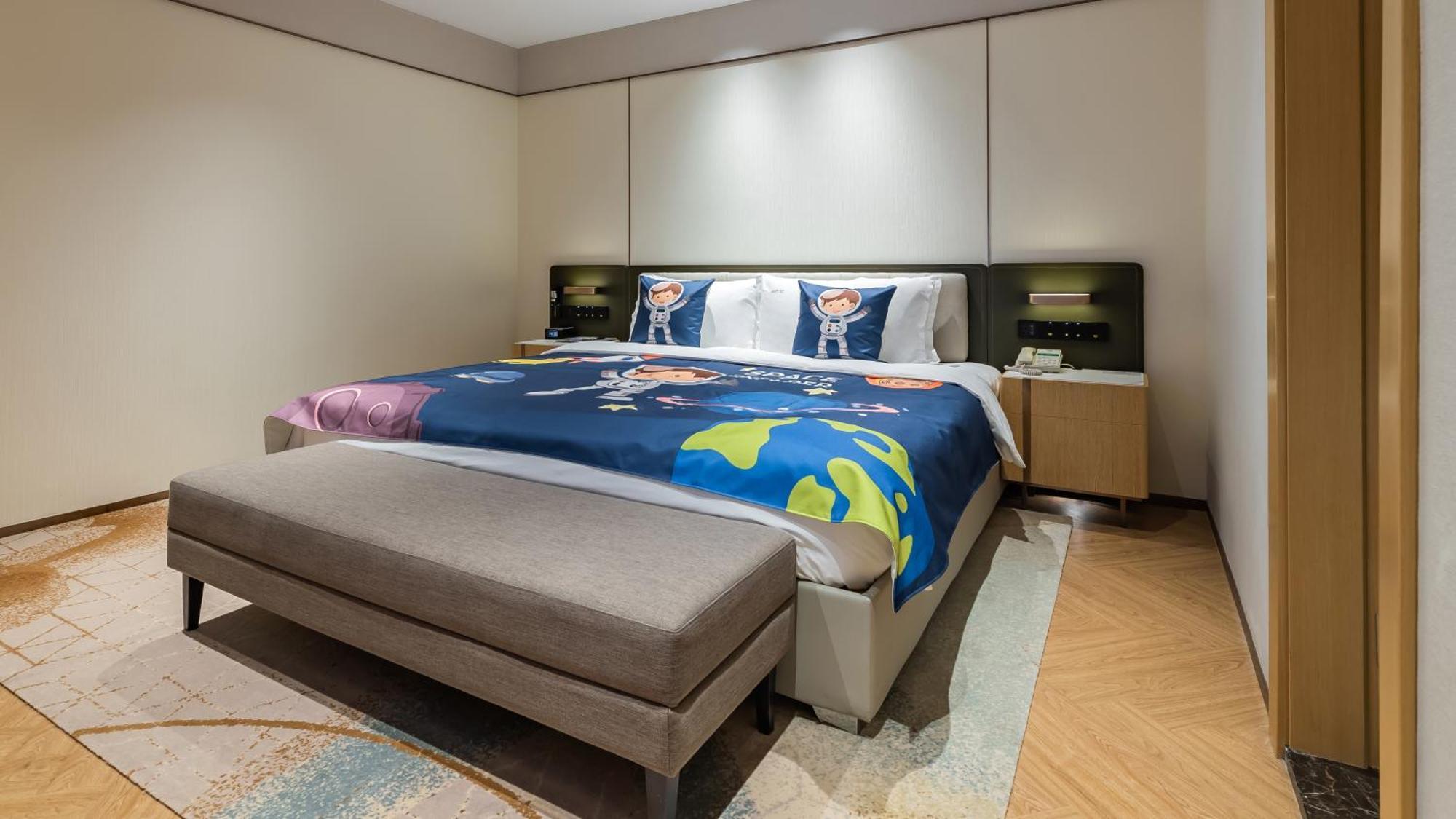 Holiday Inn Chongqing Guanyinqiao By Ihg Eksteriør billede